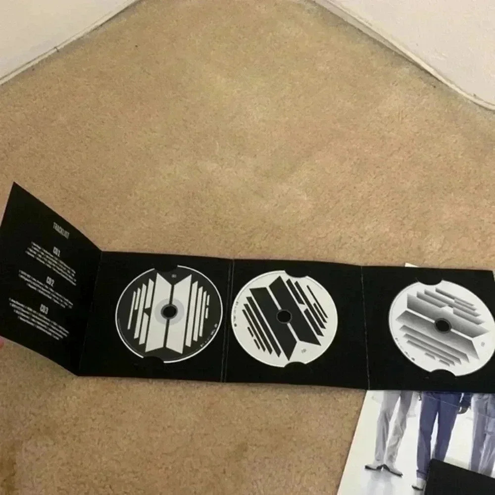 BTS Compact Proof Album - Picture 5 of 5